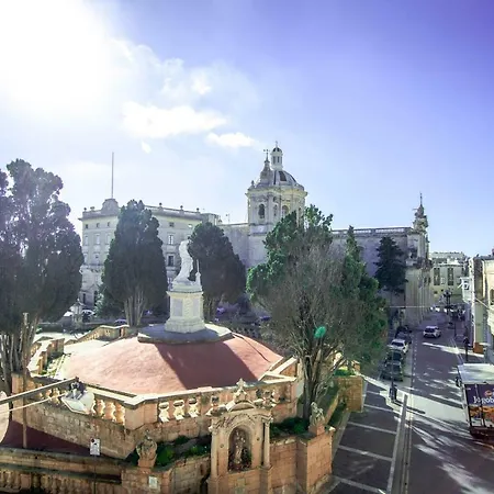 Santa Lucia Daire Rabat